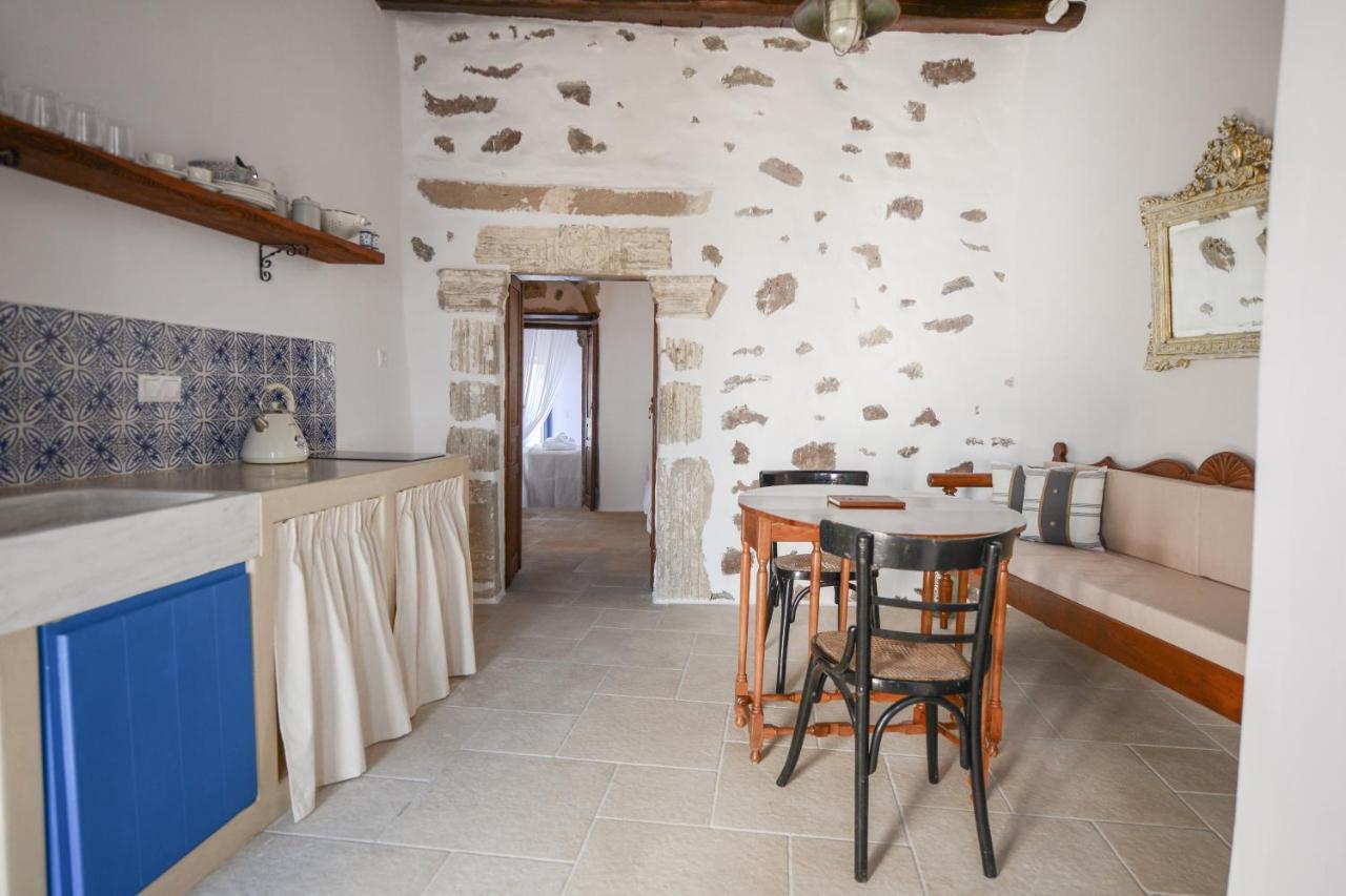 Castrum Traditional Sunset Suites Plaka  Екстериор снимка